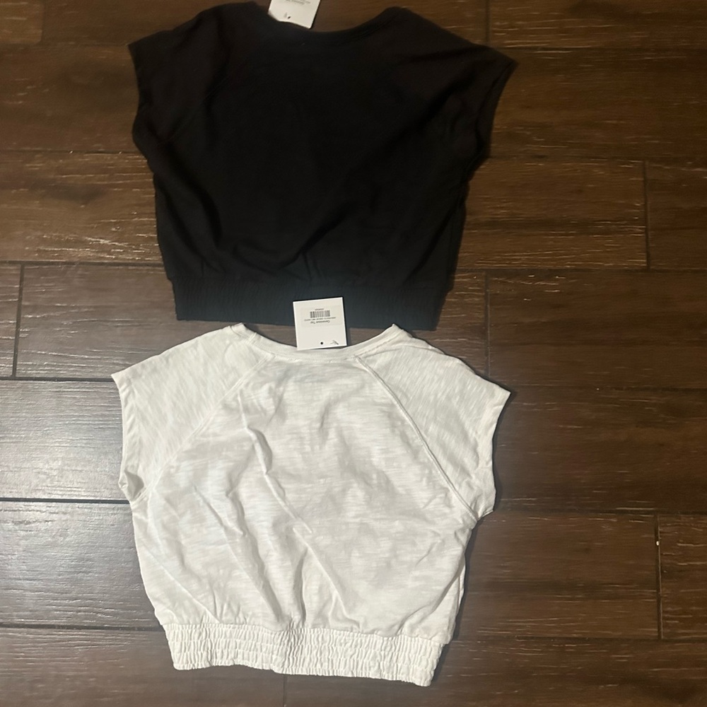 Black and White Cropped Tops